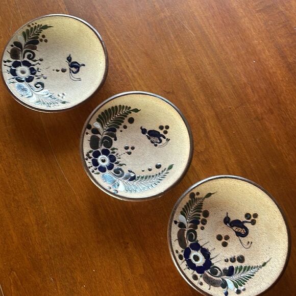 Set of 3 Netzi Mexico Pottery Small Plates / Wall Decor - Picture 9 of 9